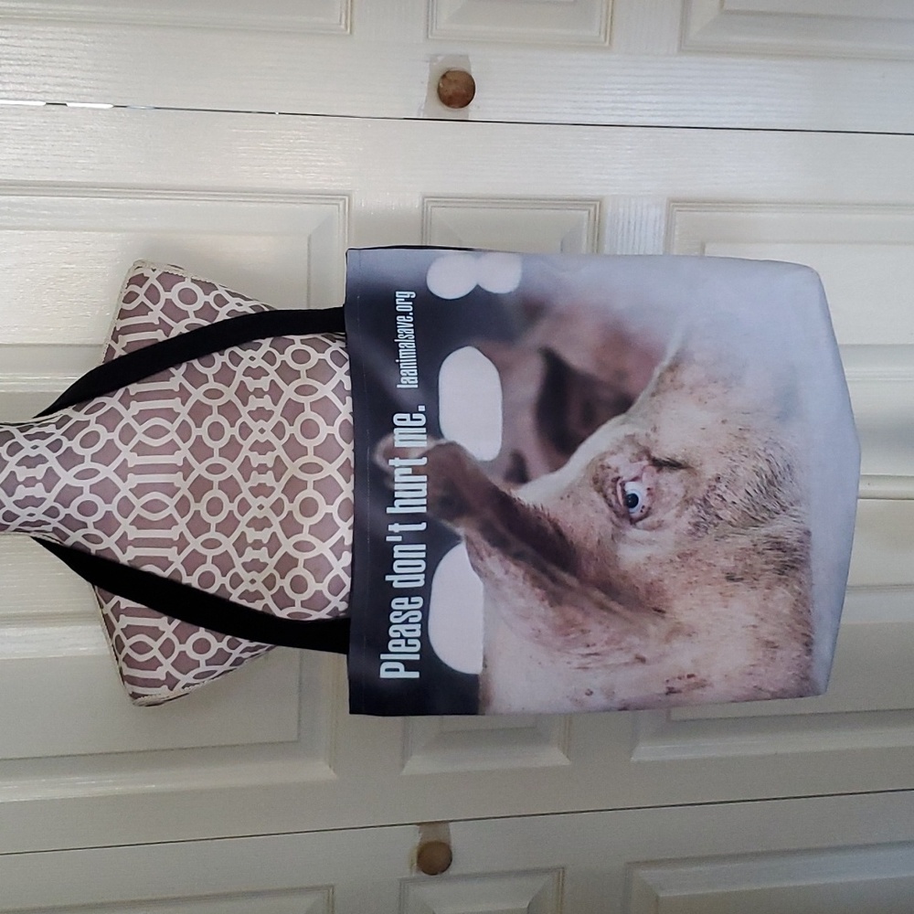 Los Angeles Animal Save Tote Bag, Vegan Activism Merchandise Attire, Pigs